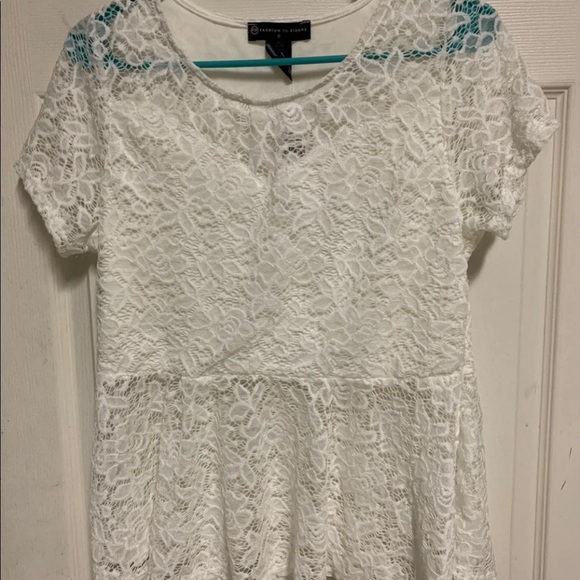 NWT Fashion to Figure Top. Size XL - Picture 2 of 7